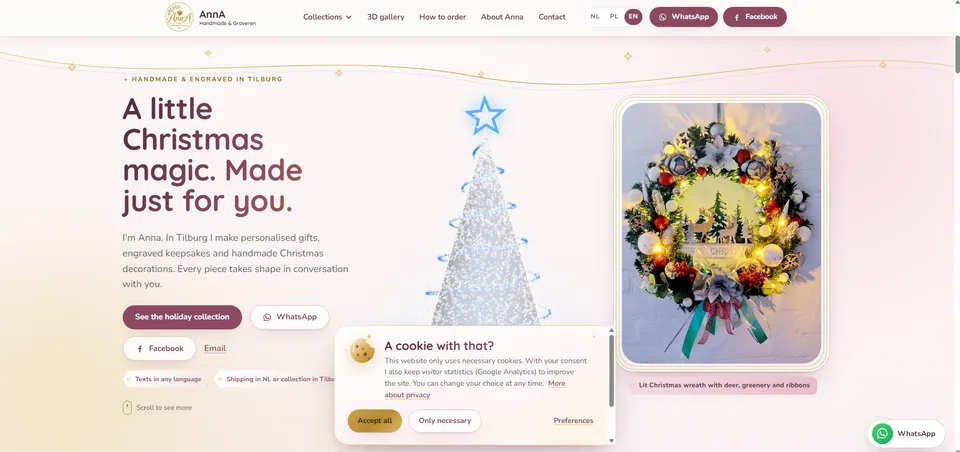 Handmade AnnA homepage with a Christmas tree, illuminated wreath and direct contact options